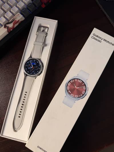 Samsung Galaxy Watch 6 Classic - Complete Box