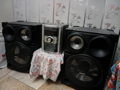 sony shake 2000 sapikars brand new & 100 GS AMP