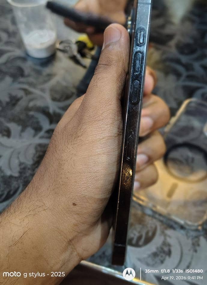 iPhone 12pro max 3