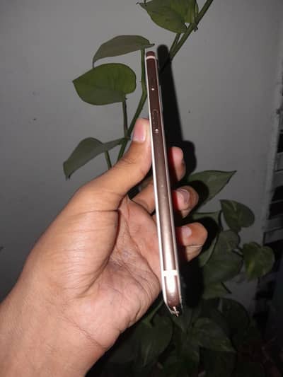 8 plus 64 gb officially pta approved only finger issue