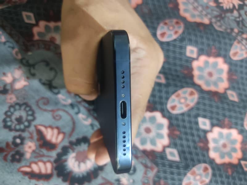 Iphone 15 pro max 3