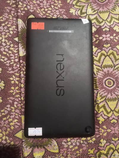 Google ( Nexus 7 )