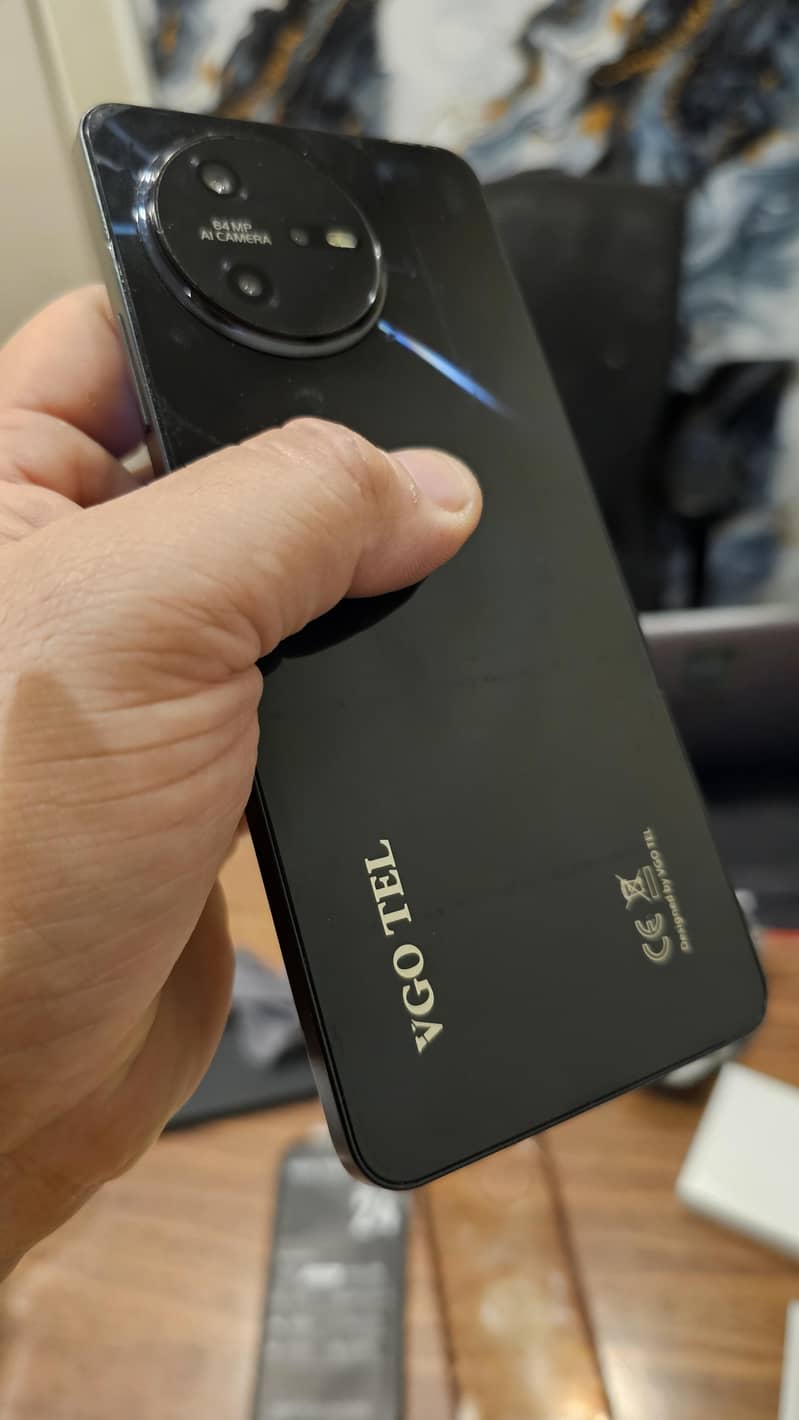 Vgotel Note 24. Lush Condition (Panel Changed) 2