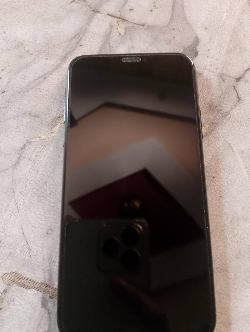 iphone xs 2