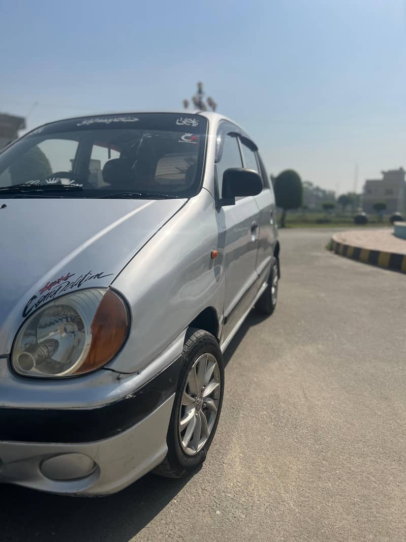 santro 2006 13