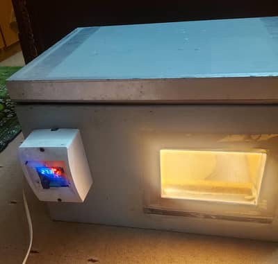 Incubator insulated Capacity  50 Eggs