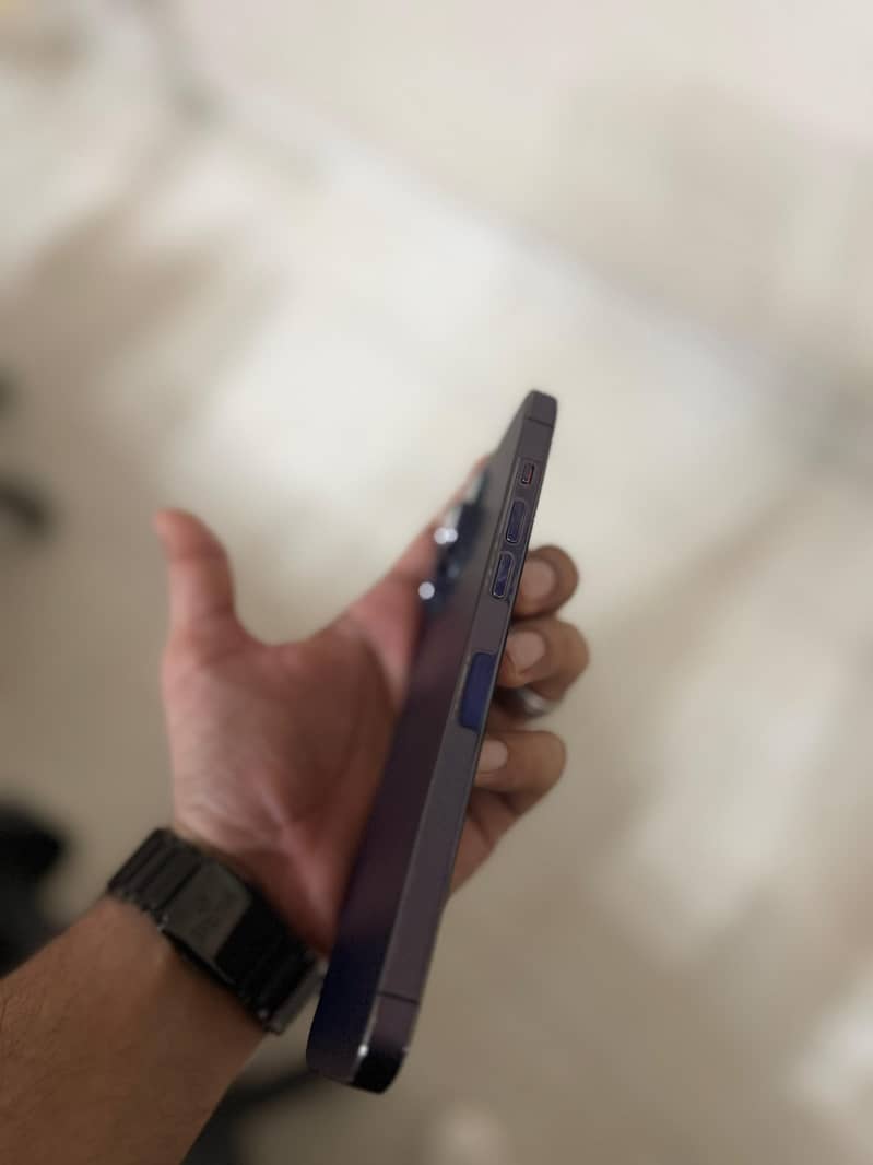 Apple iPhone 14 Pro Max 3