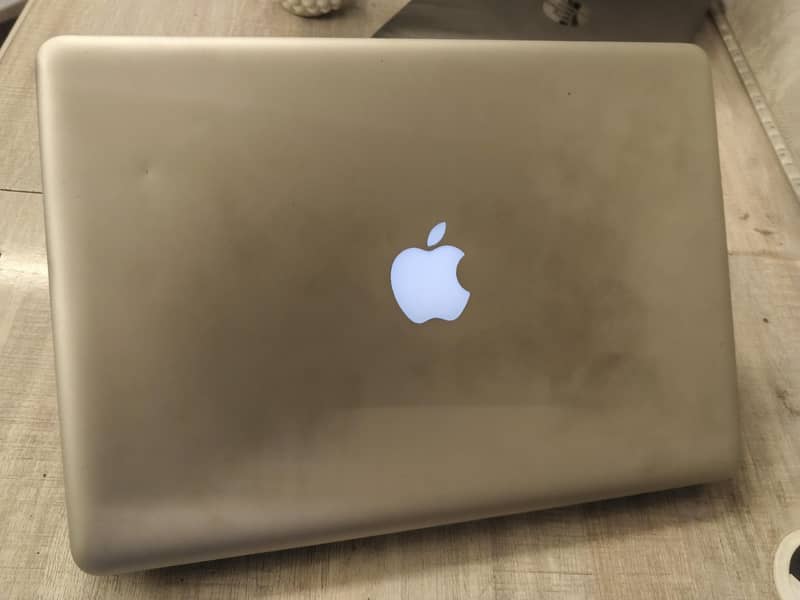 APPLE MAC BOOK PRO 2