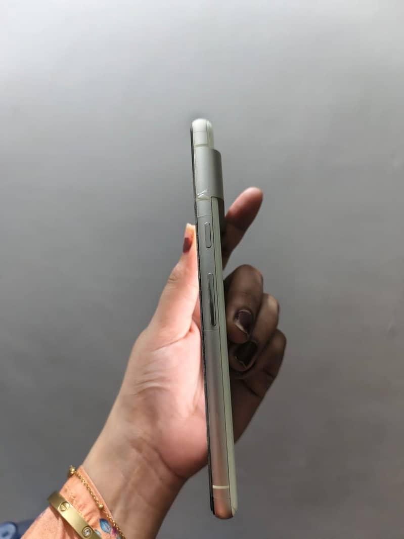 pixel 7.128Gb 1