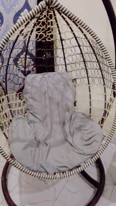 sewing round Jhola stand