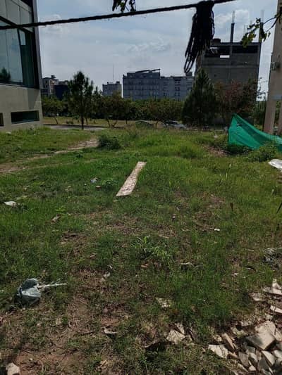 14 Marla Possession Able Commercial Plot Available For Sale. . .