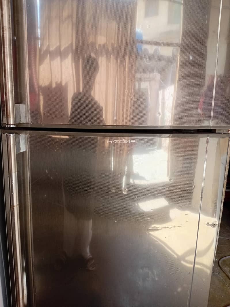 Dawlance Refrigrater 4
