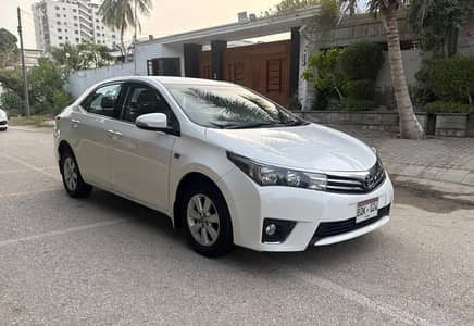 TOYOTA COROLLA ALTIS CVT-I 1.8 (CRUISETRONIC) MODEL 2015