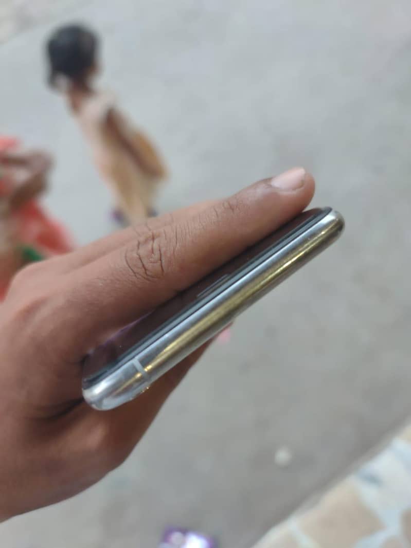 IPHONE XS MAX 3