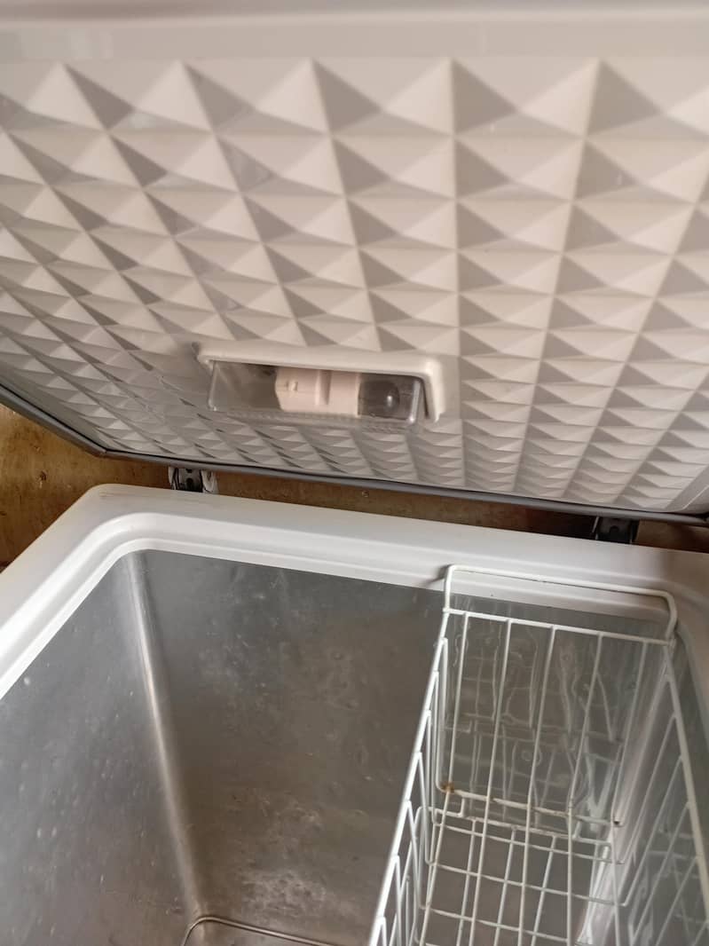 Dawlance Deep Frezer 5