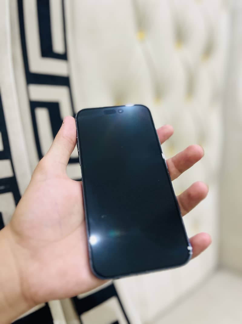 Apple iPhone 14 Pro Max 4