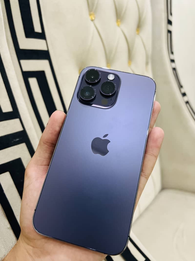 Apple iPhone 14 Pro Max 6