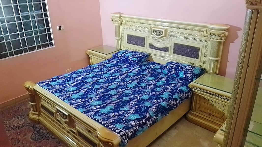 Dico Painted Bed Set (Normal condition) 1