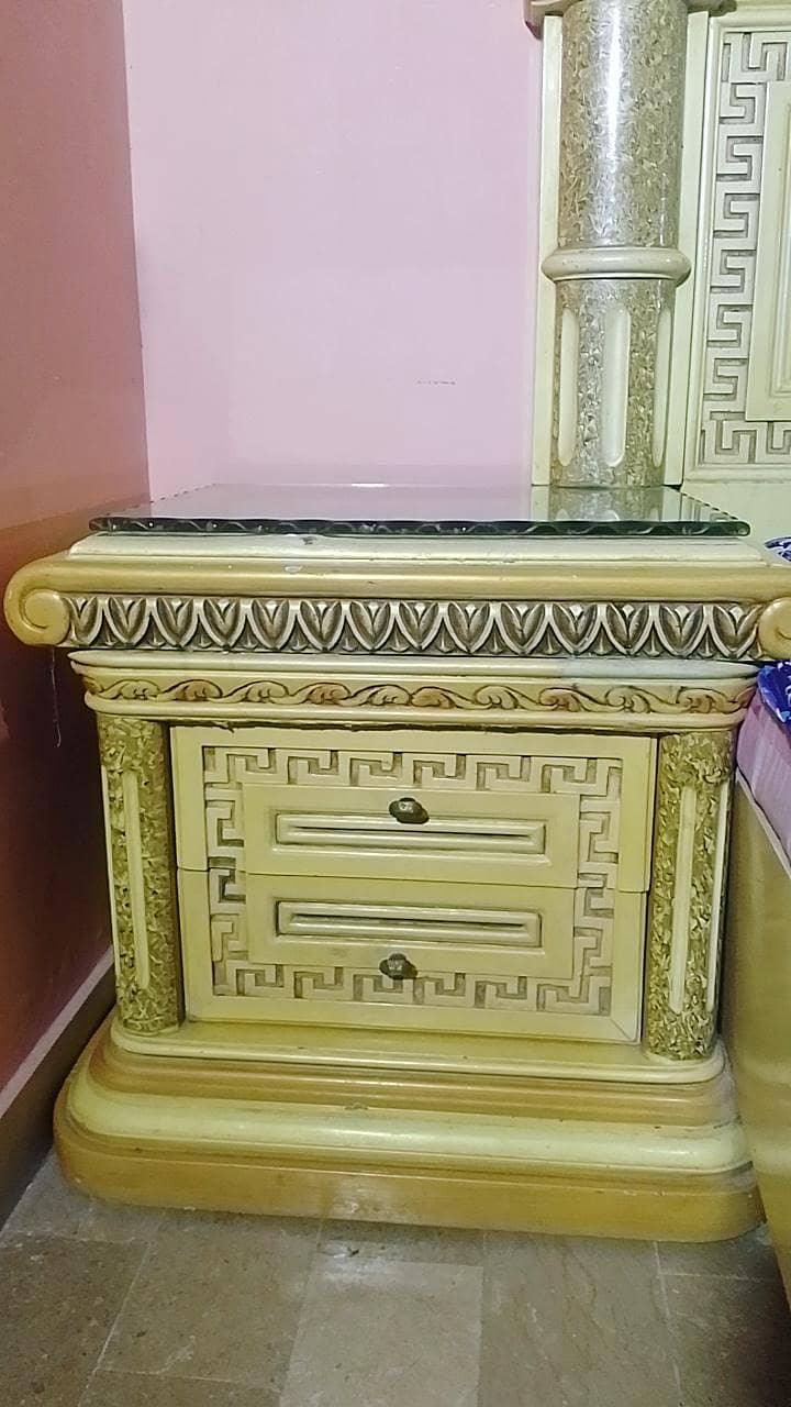 Dico Painted Bed Set (Normal condition) 3