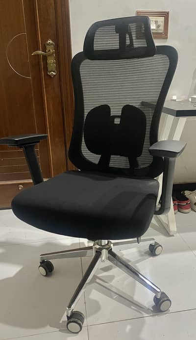 Premium Office Chair Black – Like New Condition