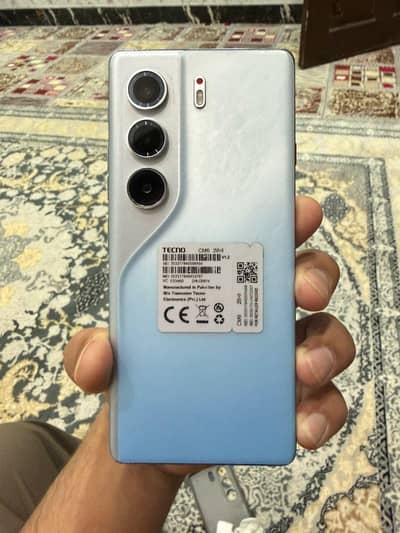 TECNO CAMON 40 PRO FOR SELL NOT USED TO MUCH EVERYTHING IS CLEAR