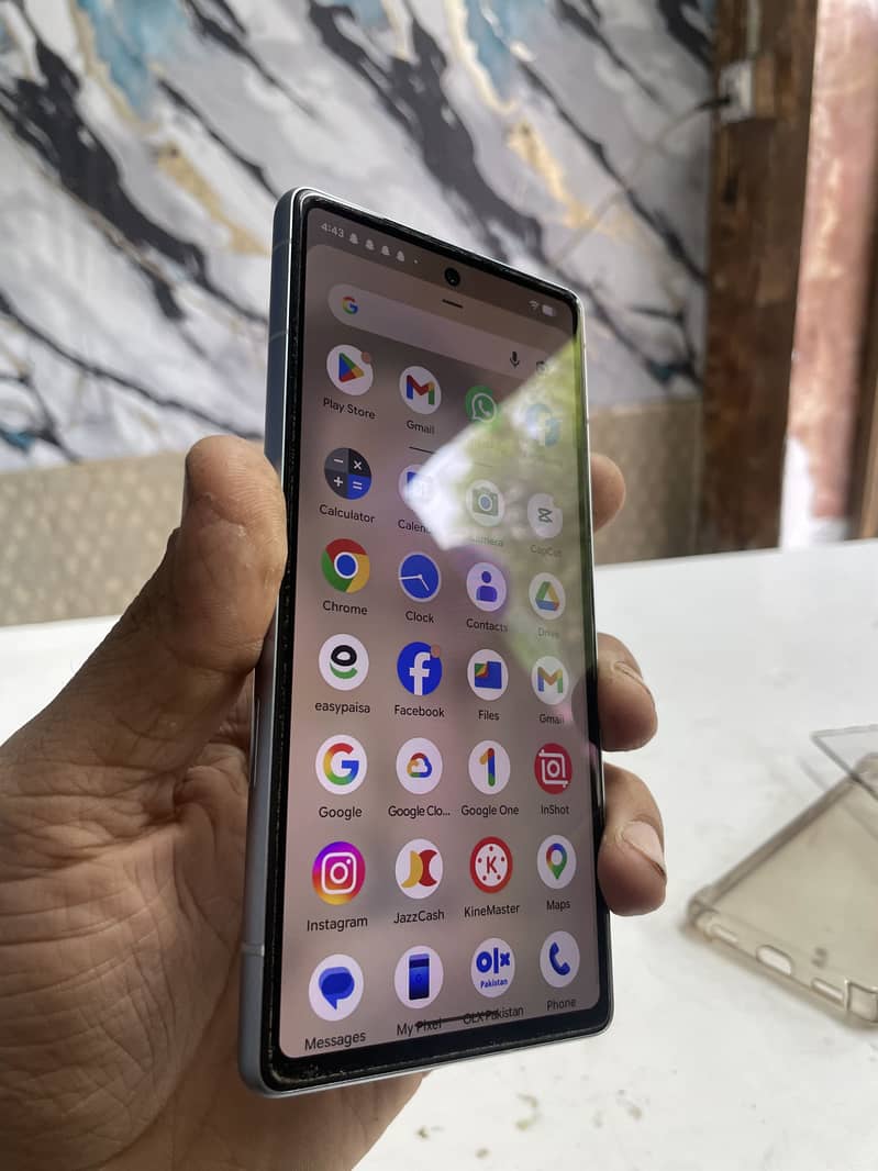 Google pixel 7a 3