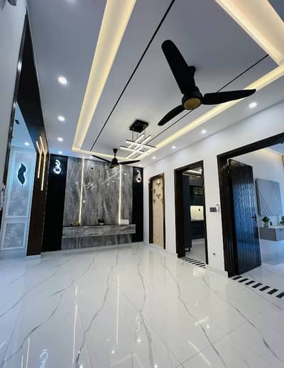 5 Marala House Available For Rent