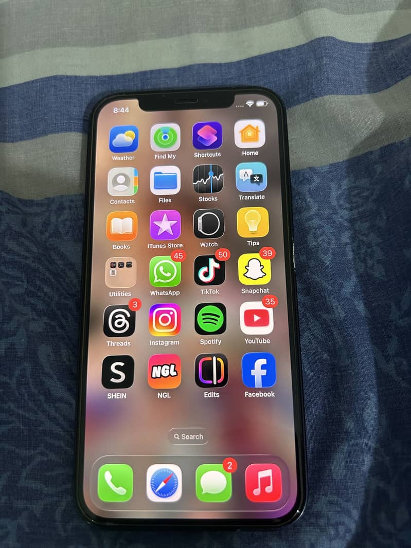iPhone 12 1