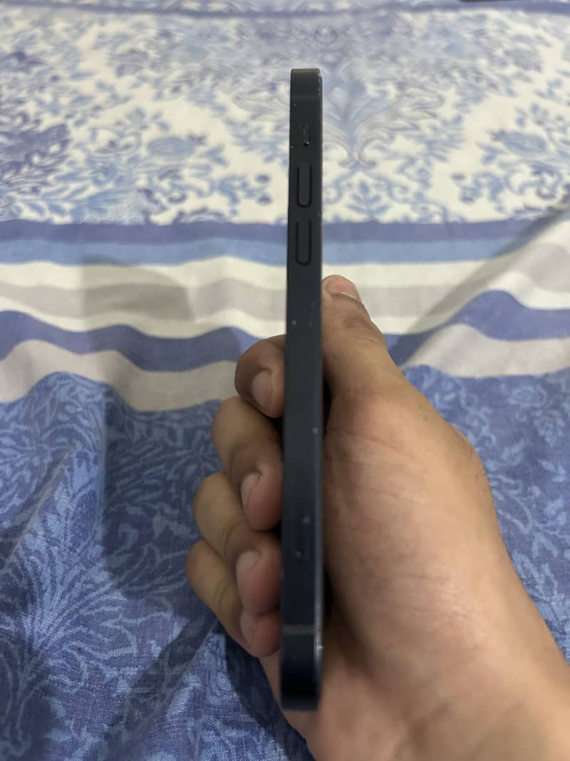 iPhone 12 2