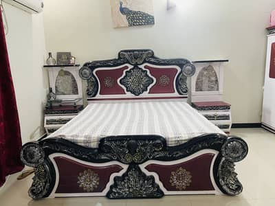 Luxury Complete Bed Set for Sale