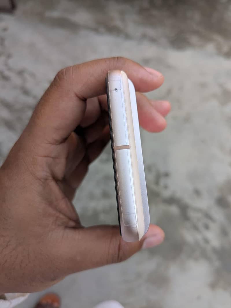 Google pixel 8 3