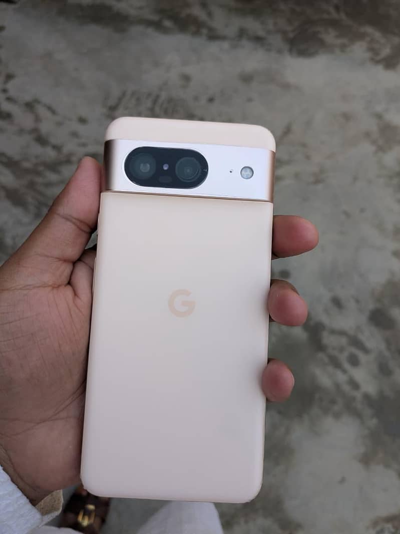 Google pixel 8 5