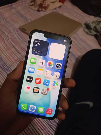 iPhone 13 pro 98 battery health non pta