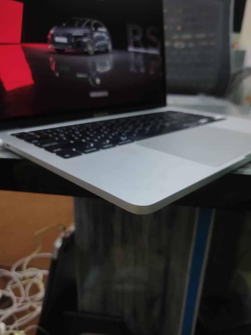 MACBOOK PRO 2020 3