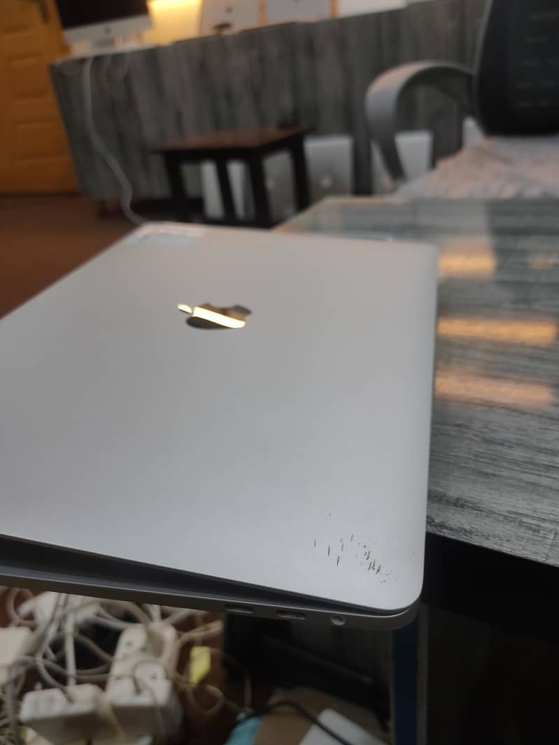 MACBOOK PRO 2020 9