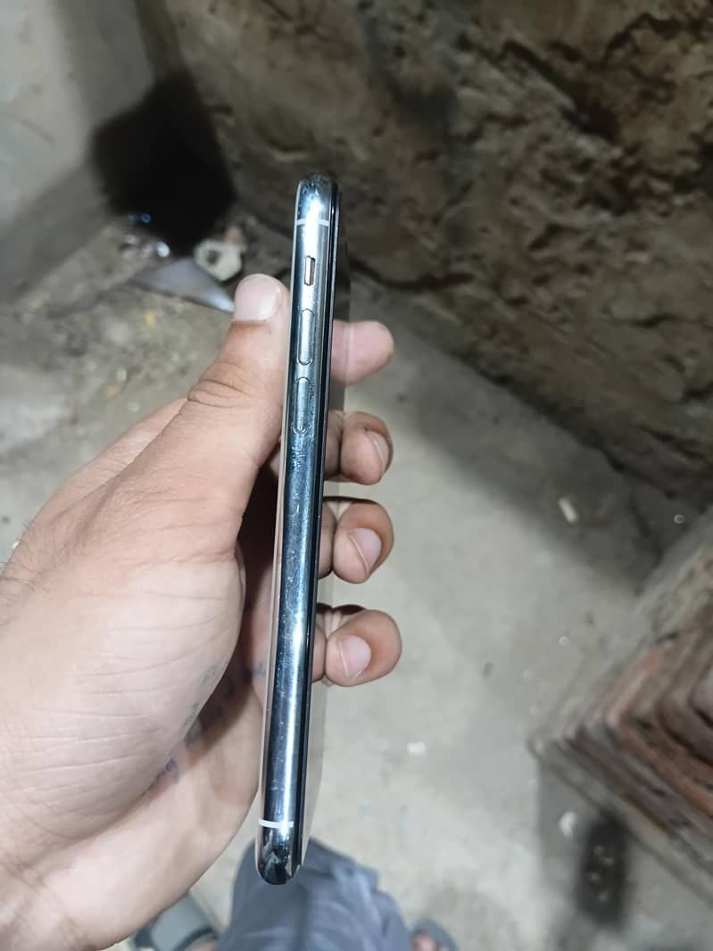 iphone 11 pro 5