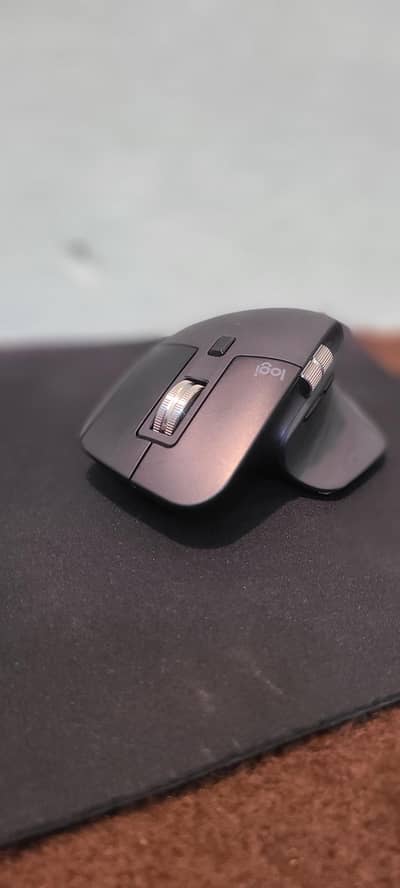 Mx Master 3 | All  buttons are working perfectly | No Issue