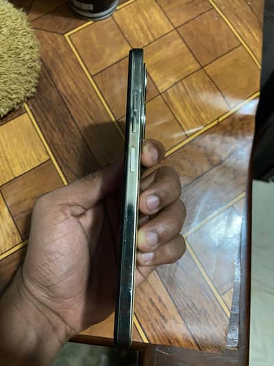 Tecno spark 20 pro (8/256)