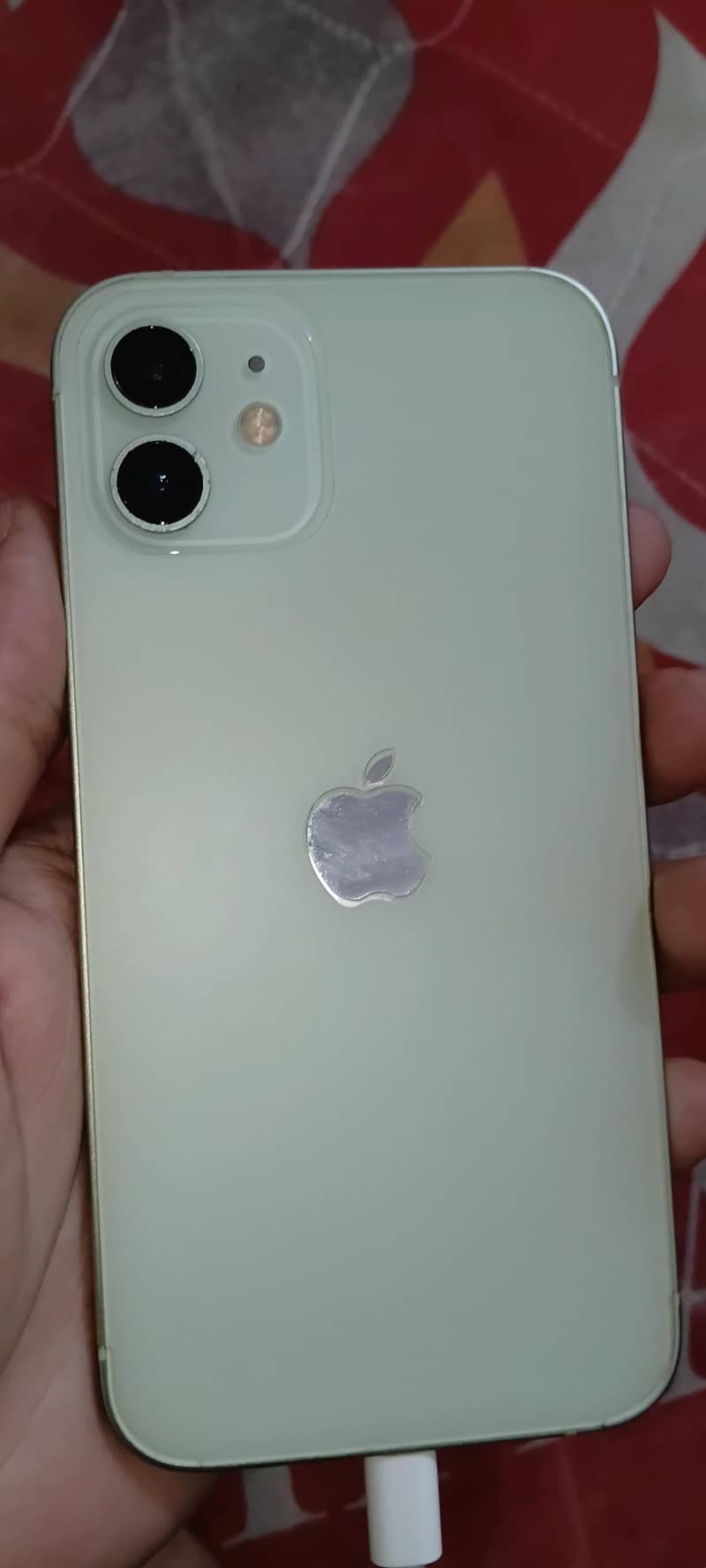 iPhone 12 4