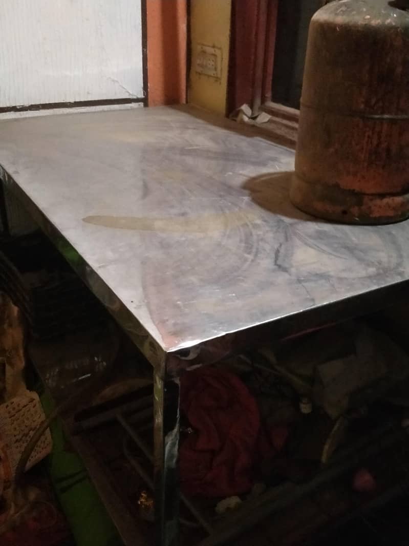cutting table 1