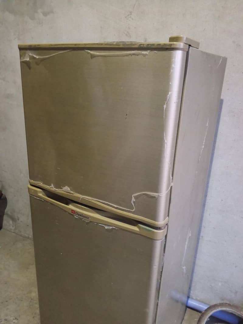 Fridge Dawlance 4