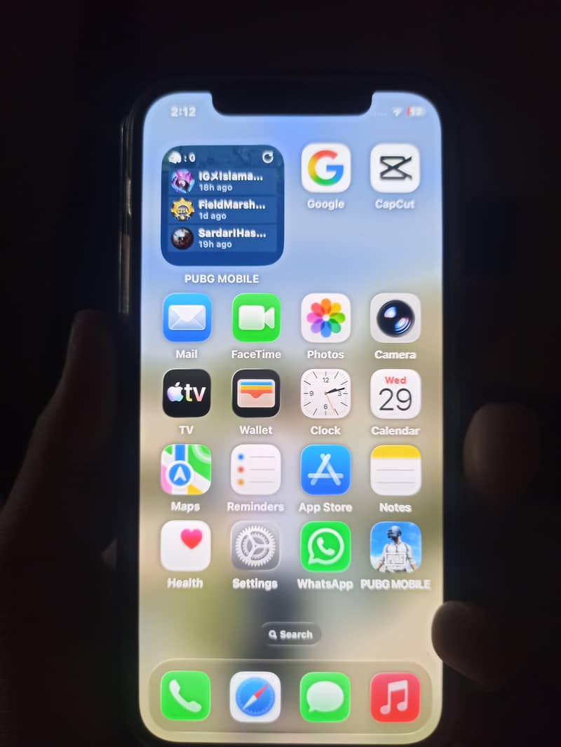 Apple iPhone 12 4