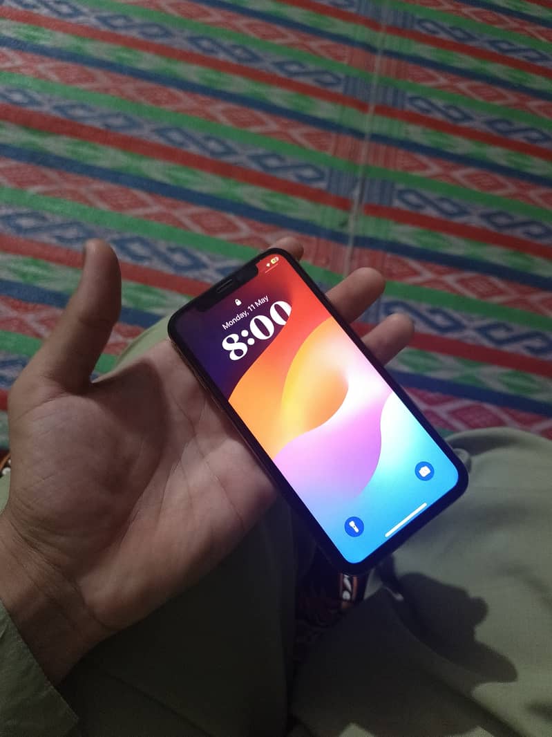 iPhone xs 1