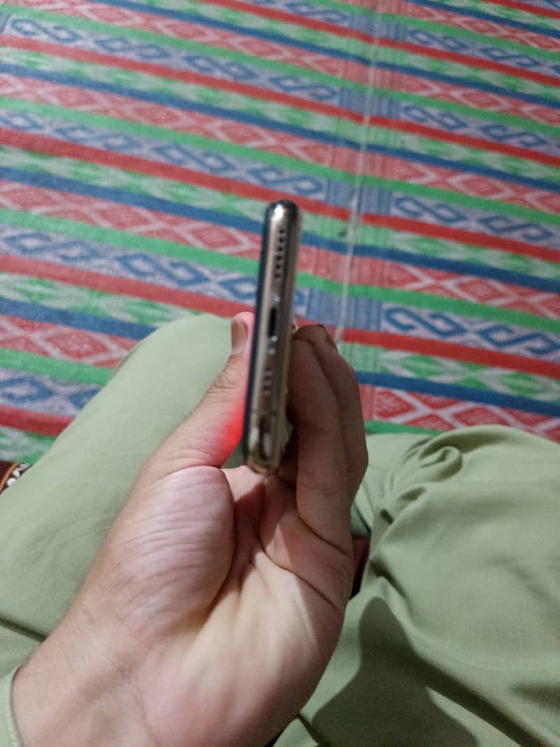 iPhone xs 7