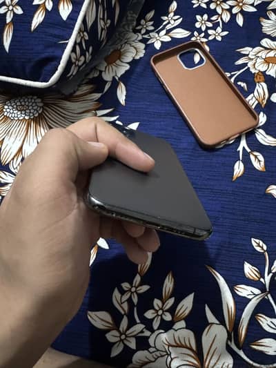 11pro 256gb pta approved