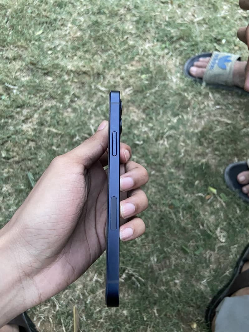 iphone 12 2