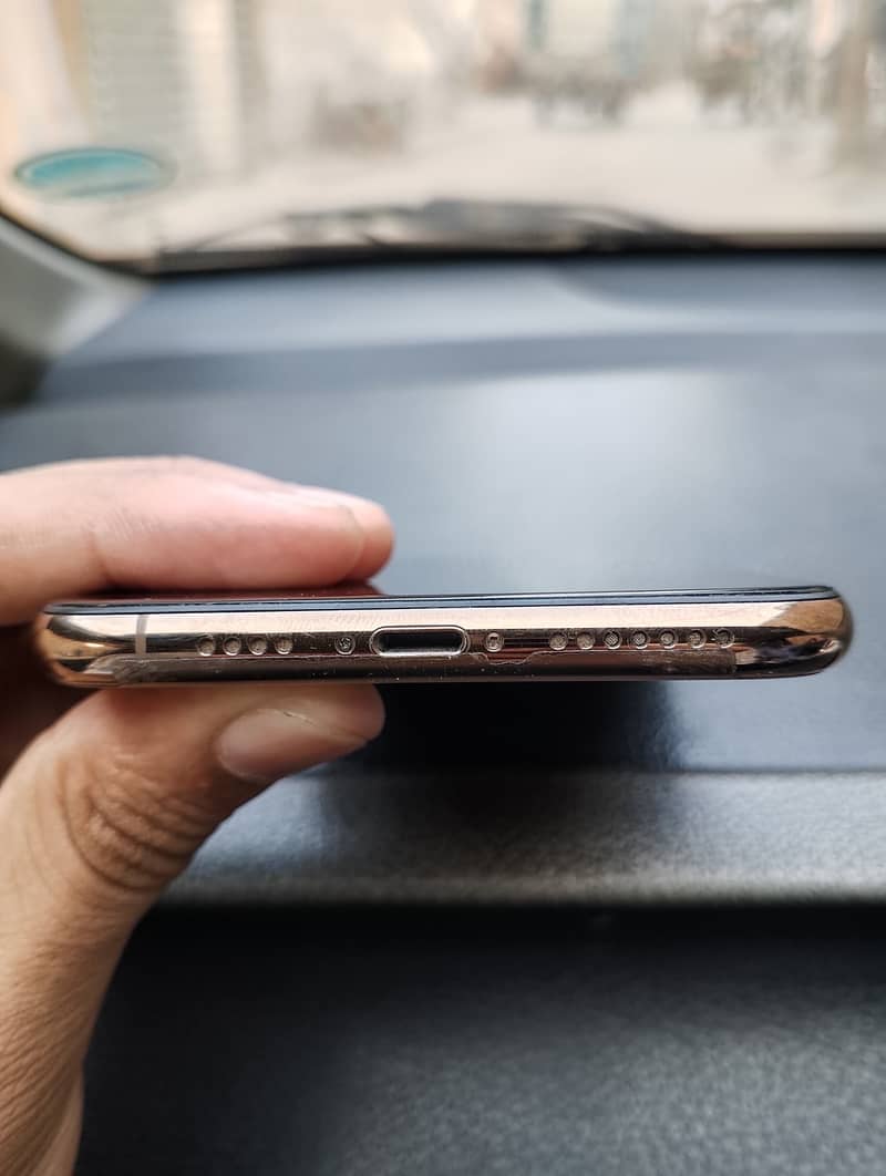 iPhone XS Max 2