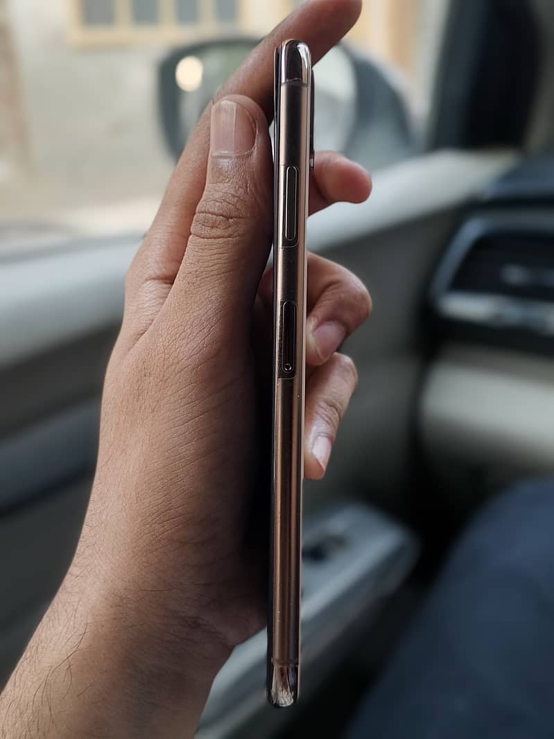iPhone XS Max 3