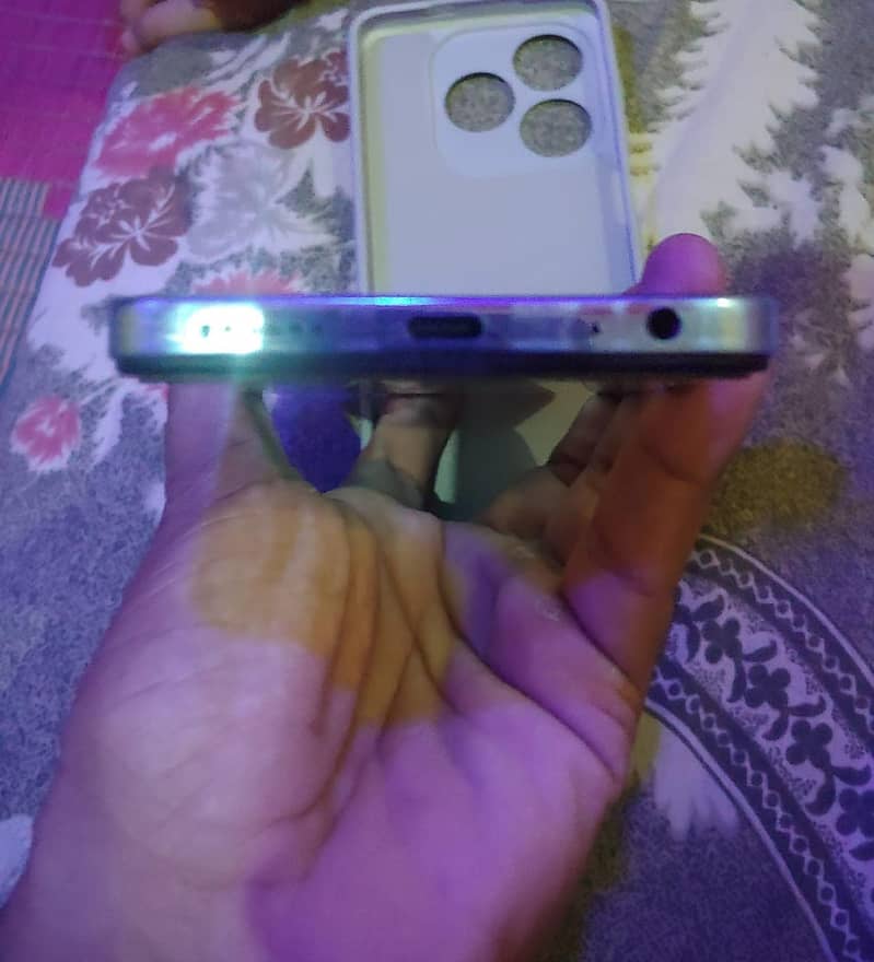 Tecno Spark 20 7