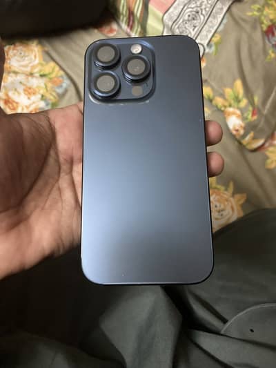 15 pro blue color
